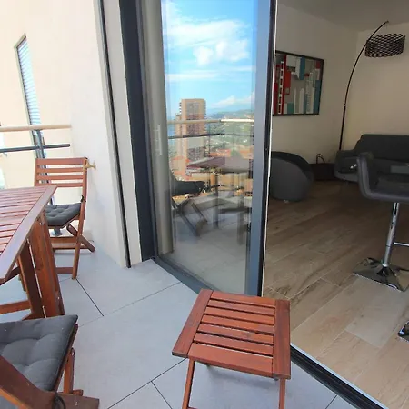 Luxurious Monaco&seaview, Infinitypool&parking Apartament Beausoleil