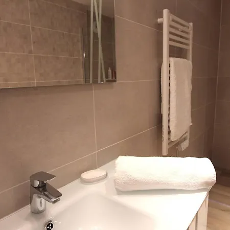 Luxurious Monaco&seaview, Infinitypool&parking Apartment