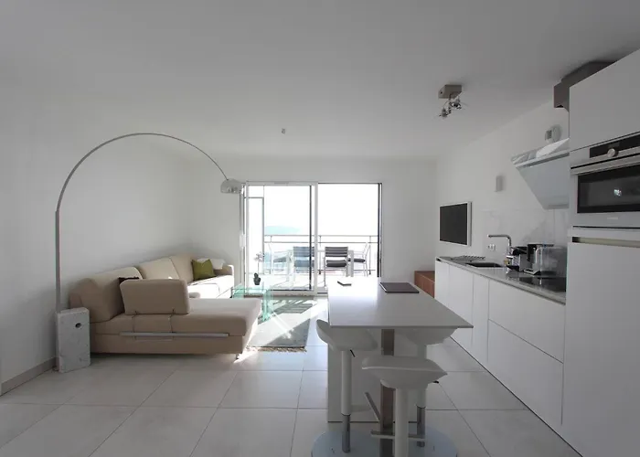 아파트 Luxurious Monaco&seaview, Infinitypool&parking