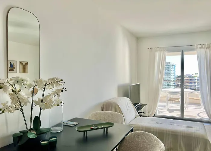 Appartement Luxurious Monaco&seaview, Infinitypool&parking Beausoleil