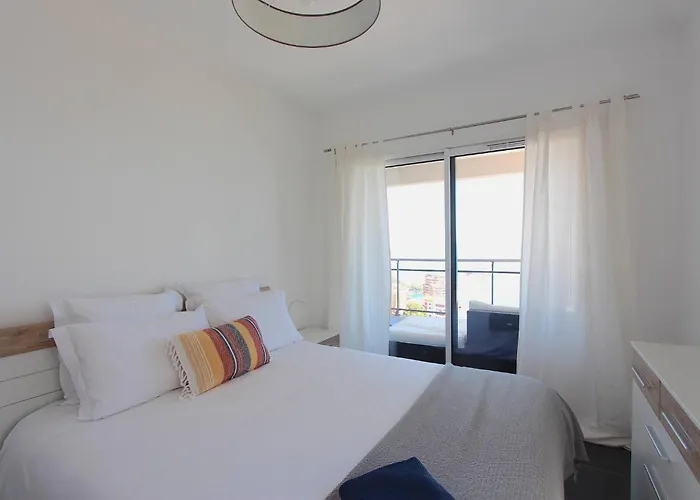 Luxurious Monaco&seaview, Infinitypool&parking 아파트 보솔레이